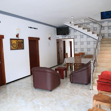 ג'פנה Yaarl Holiday Inn מראה חיצוני תמונה