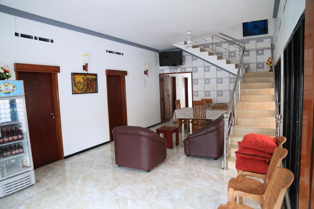 ג'פנה Yaarl Holiday Inn מראה חיצוני תמונה