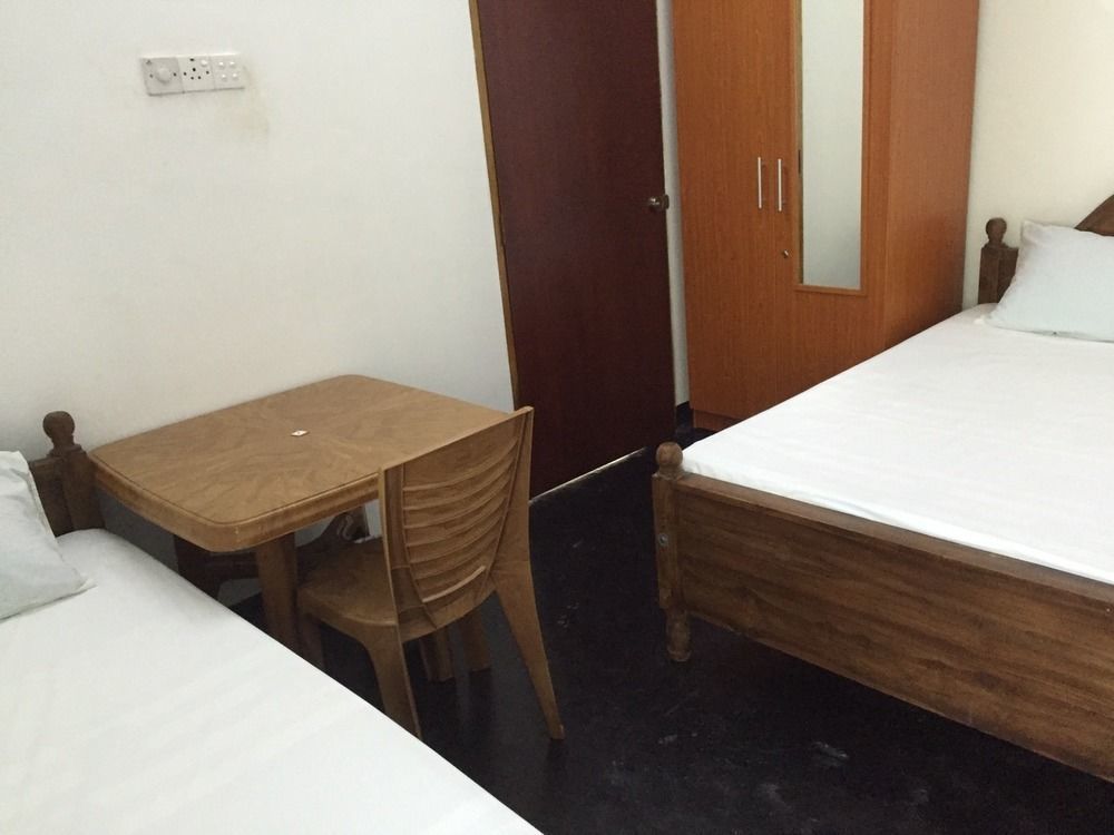 ג'פנה Yaarl Holiday Inn מראה חיצוני תמונה